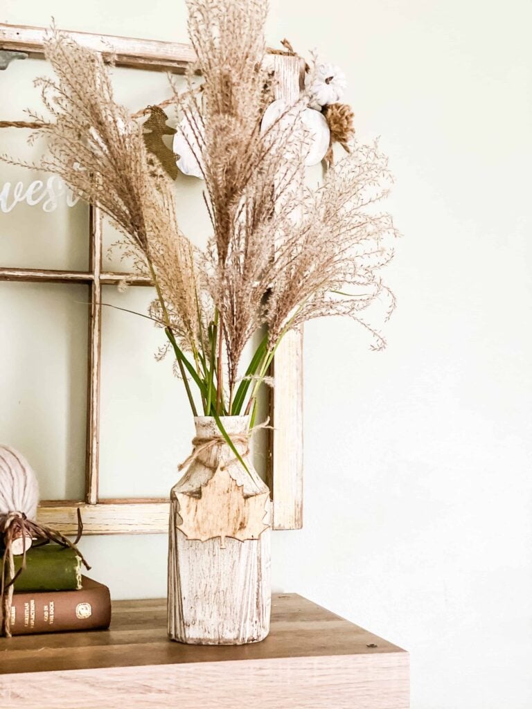 vase with pampas grass