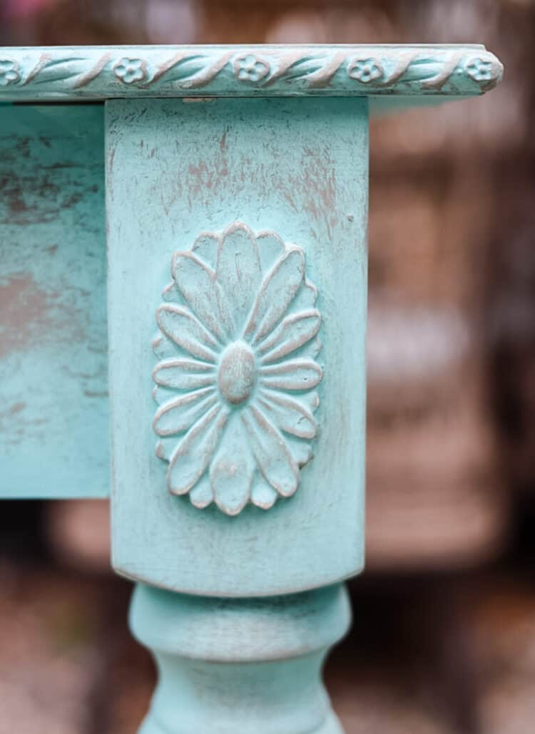 closeup of table leg.