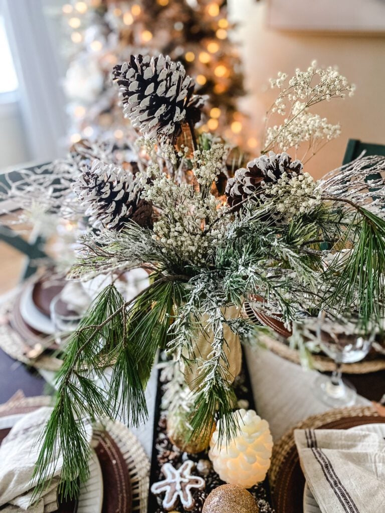 Natural Christmas Dining Room Decor: Simple Tips for a Cozy and Festive Space
