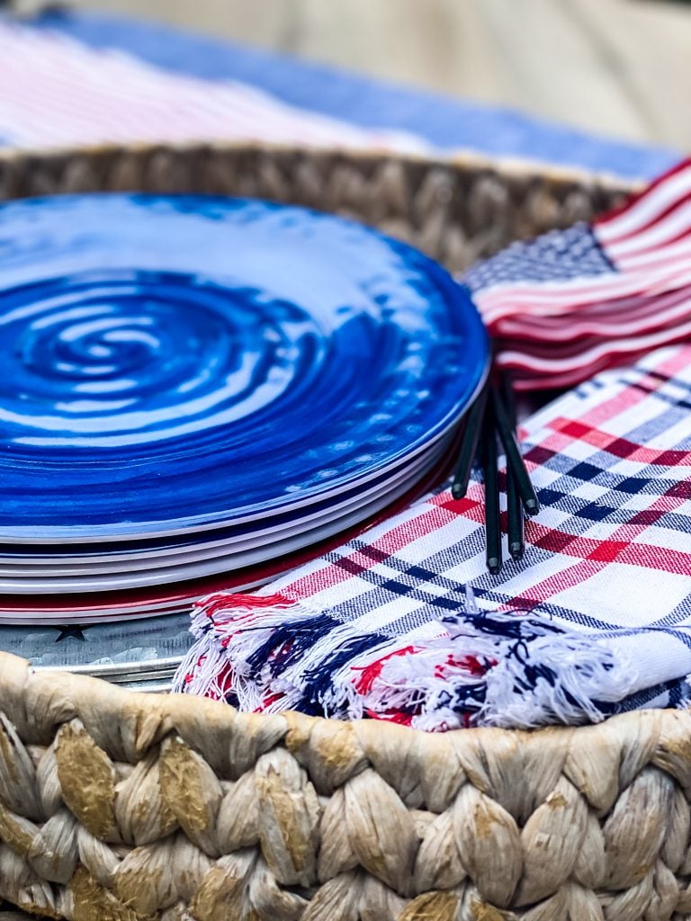 red, white, and blue outoor plates