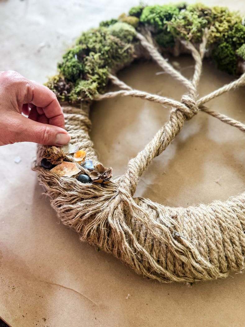 making a tree of life wreath